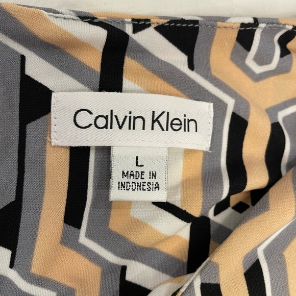 Calvin Klein Geometric Patterned Women's Top Size Large - Picture 7 of 9